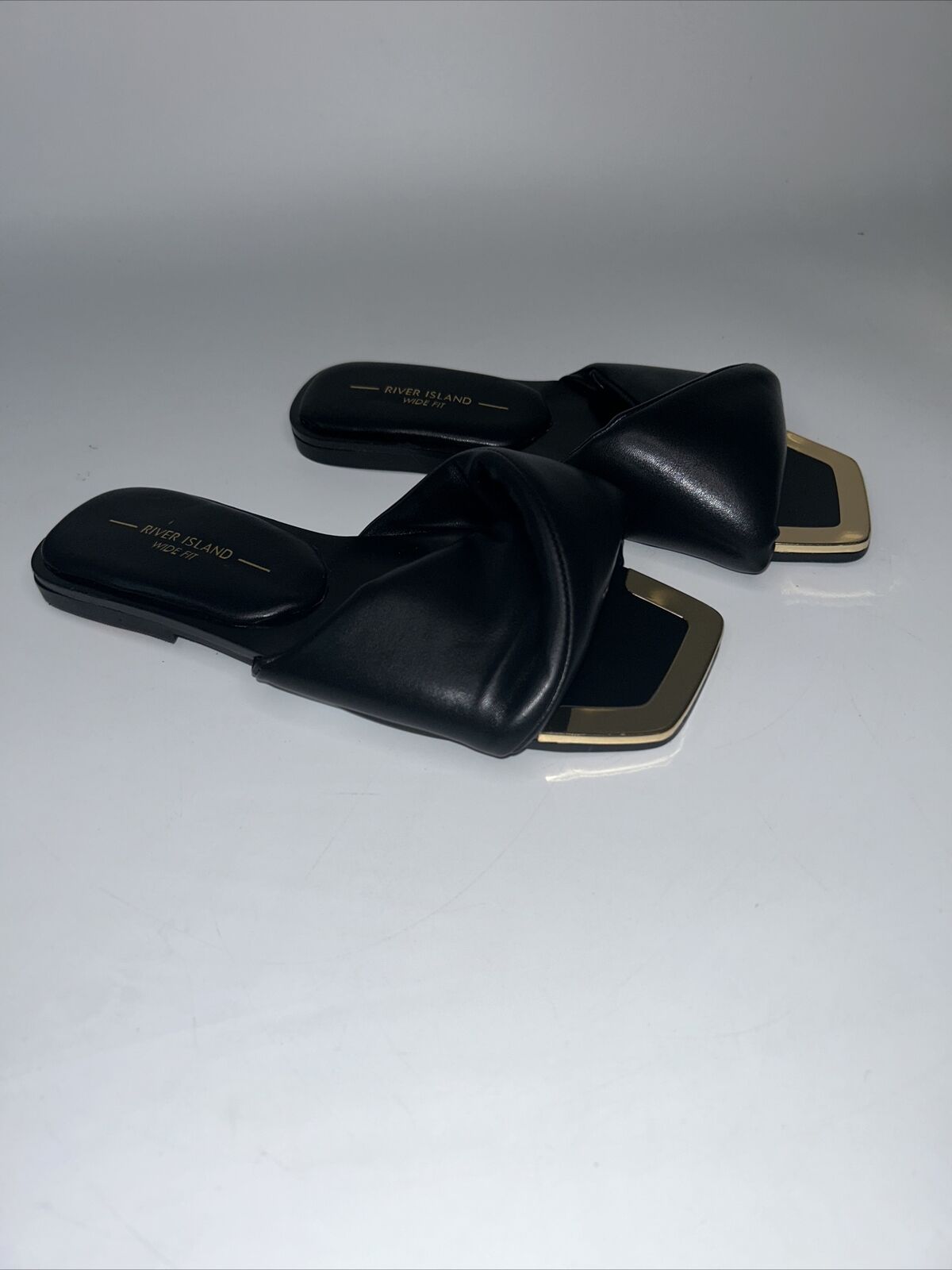 River Island Wide Fit Slider Sandals - Black. UK 2 **** Ref VS1