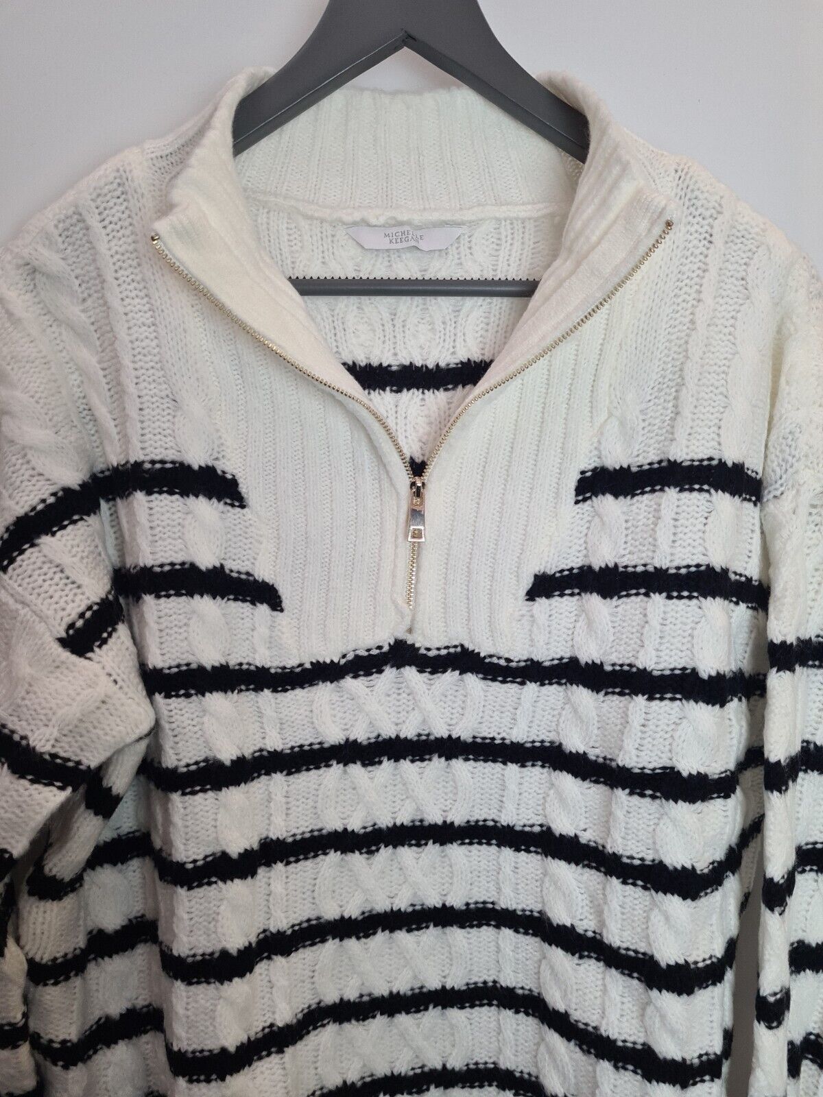 Michelle Keegan White/Black Stripe Zip Up Jumper Size Medium  **** V507