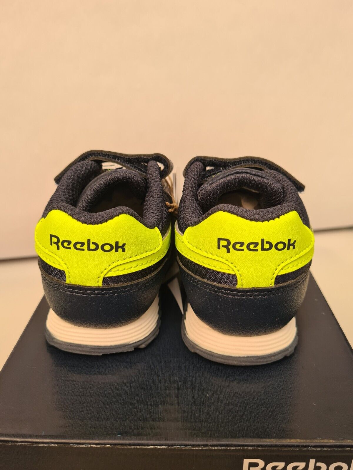 Reebok Royal Classic Jog 3.0 1V Infant Trainers Size UK 6.5 **** VS1