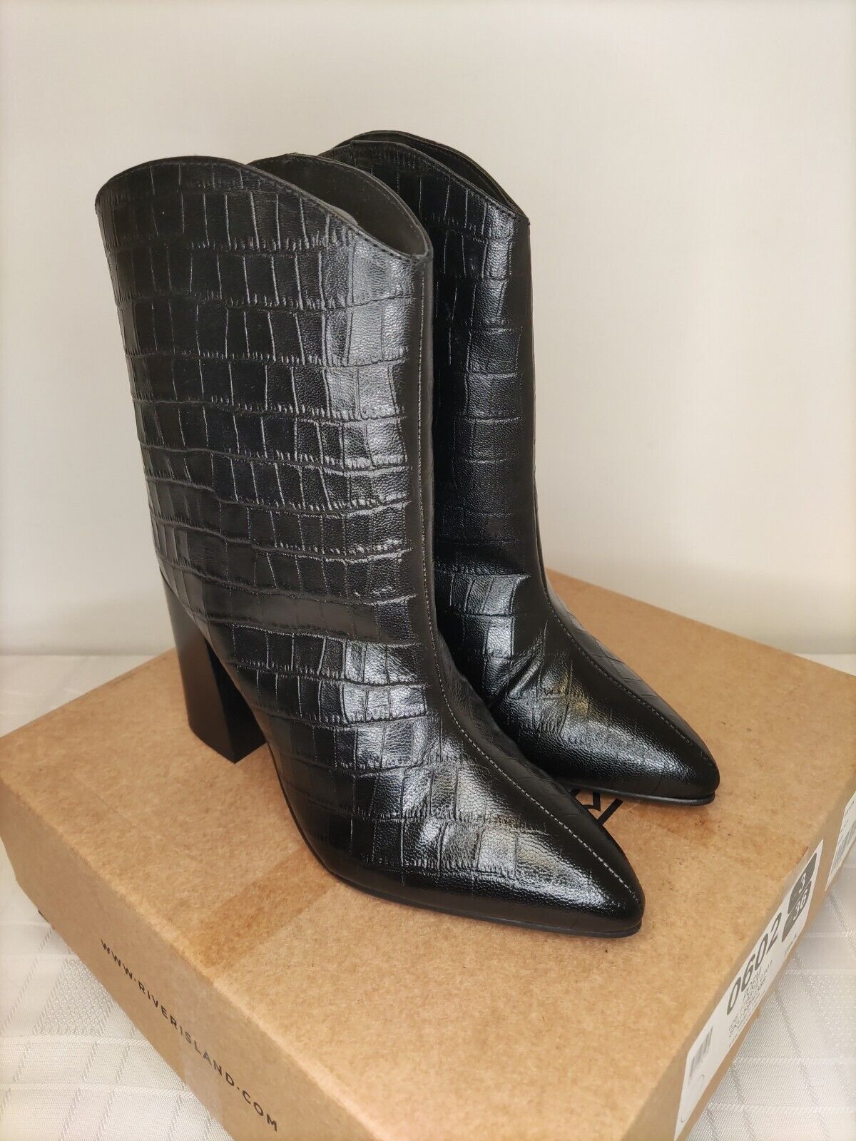 River Island Leather Ankle Boots. UK 3. Black. ****RefVS1