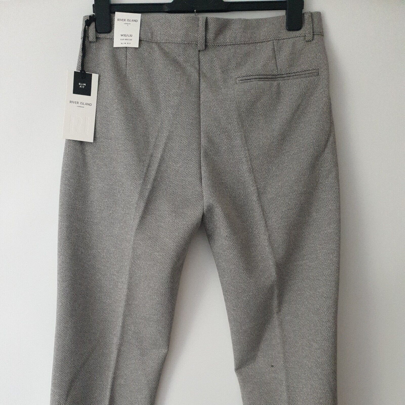 River Island London Slim Fit Smart Baige-light Trousers Size W32/L32****Ref V69