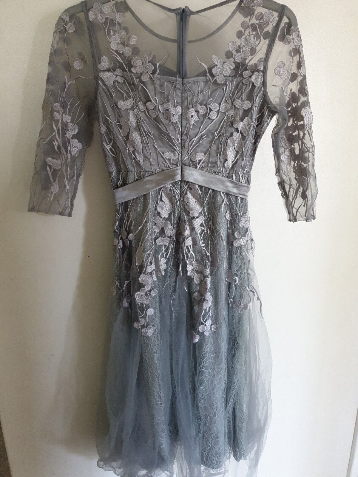 Lanelle Grey Embroidered Midi Dress Size S Ref Hv13