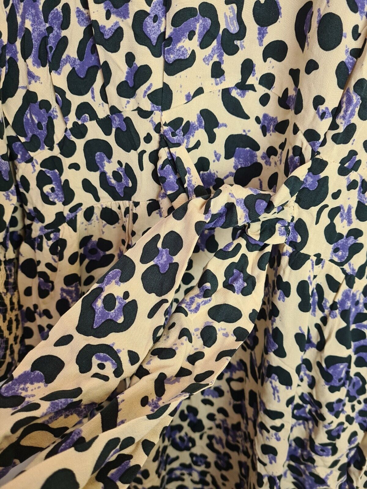 Animal Print Tie Waist Midi Dress- Long Sleeve Size 14 **** V542