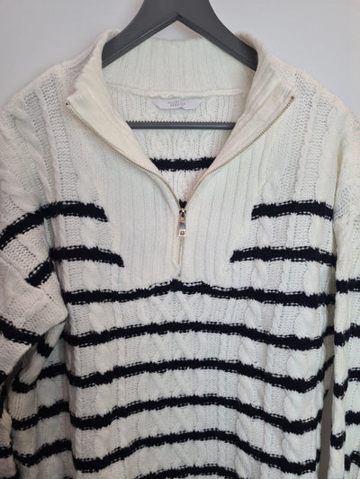 Michelle Keegan White/Black Stripe Zip Up Jumper Size Medium **** V35