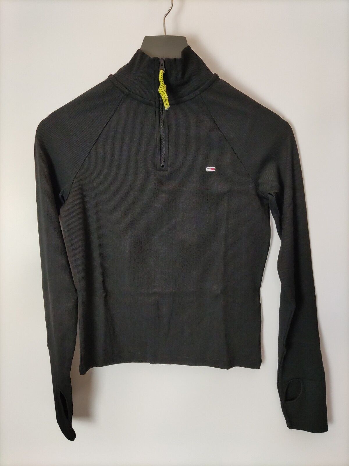 Tommy Jeans Slim Technical Quarter Zip Top. Black. Size XS. ****V166