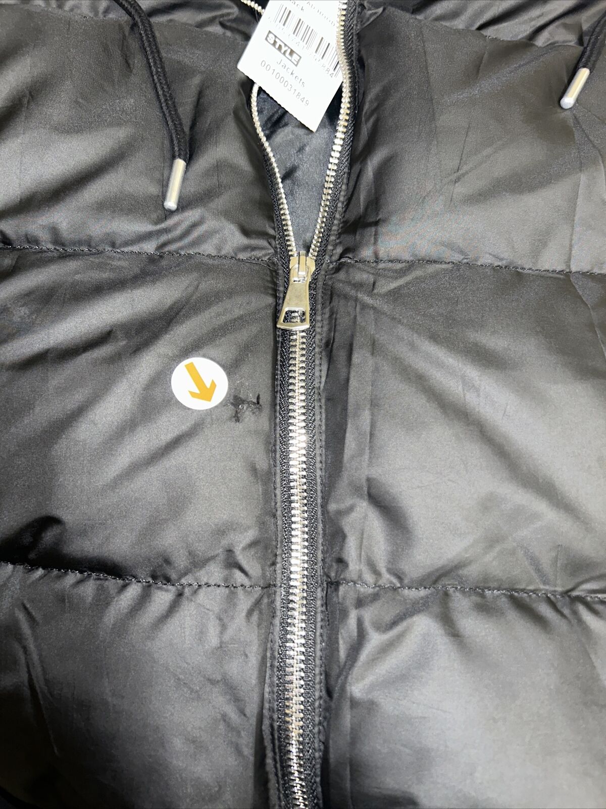 Quiz Puffer Gilet - Black. UK M **** Ref V599