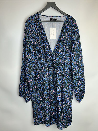 In the Style Floral Belted Wrap Dress - Navy. UK 6 **** Ref V87