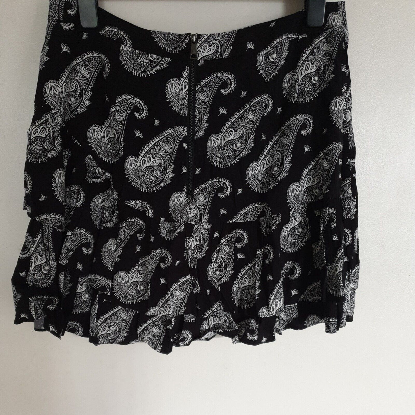 Ted Baker WMS-LANEE Printed Tiered Frill Mini Skirt Black Size 8 ****Ref V141