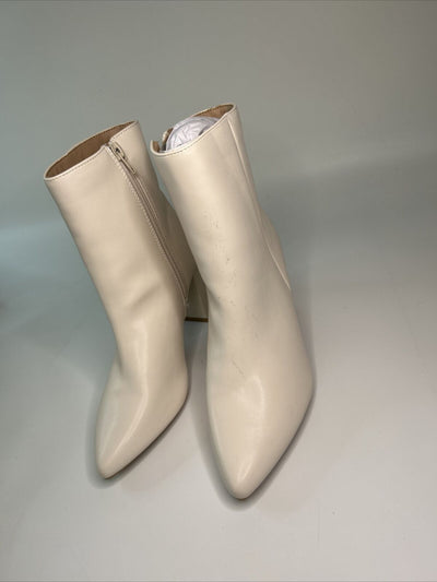 New look Healed Boots - White. UK 4 **** Ref VS3