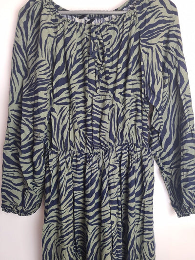 Womens Green Zebra Print Long Sleeve Tiered Midi Dress Size 12 **** V526