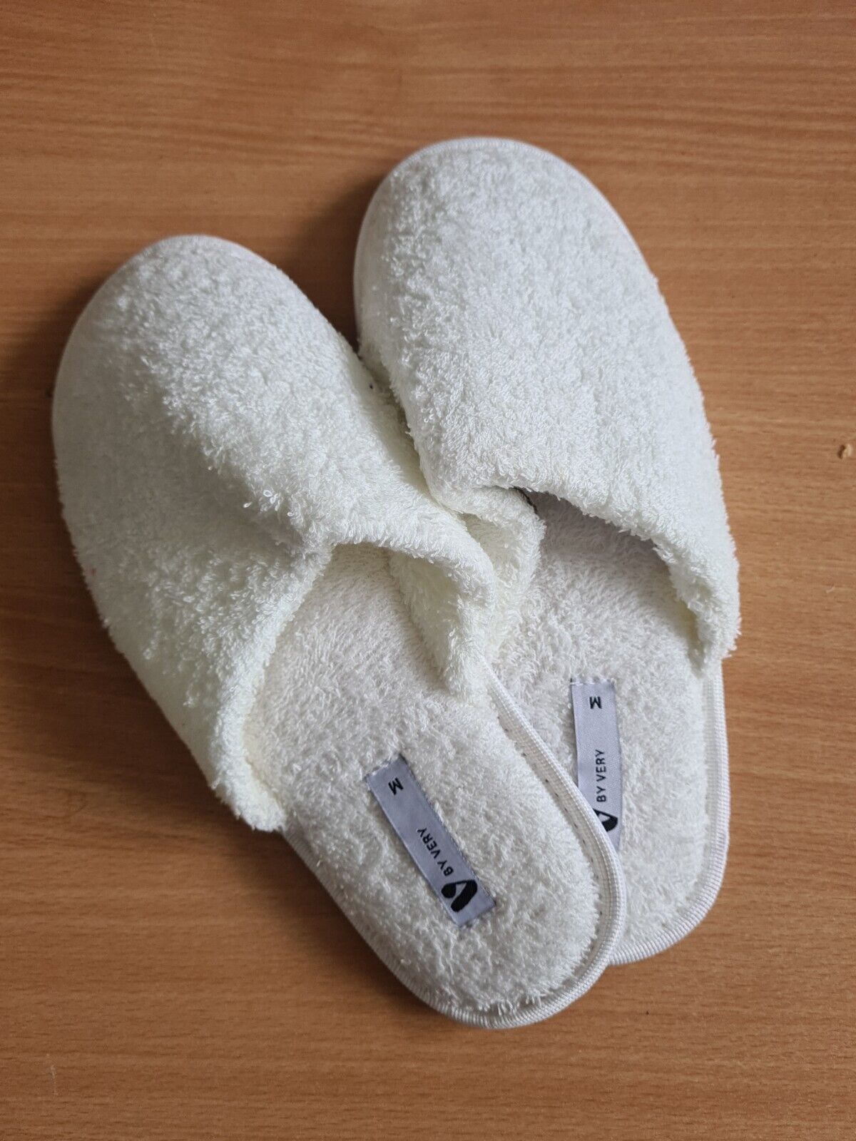 Cream Mule Slippers Size M (5-6) Ref****VS3