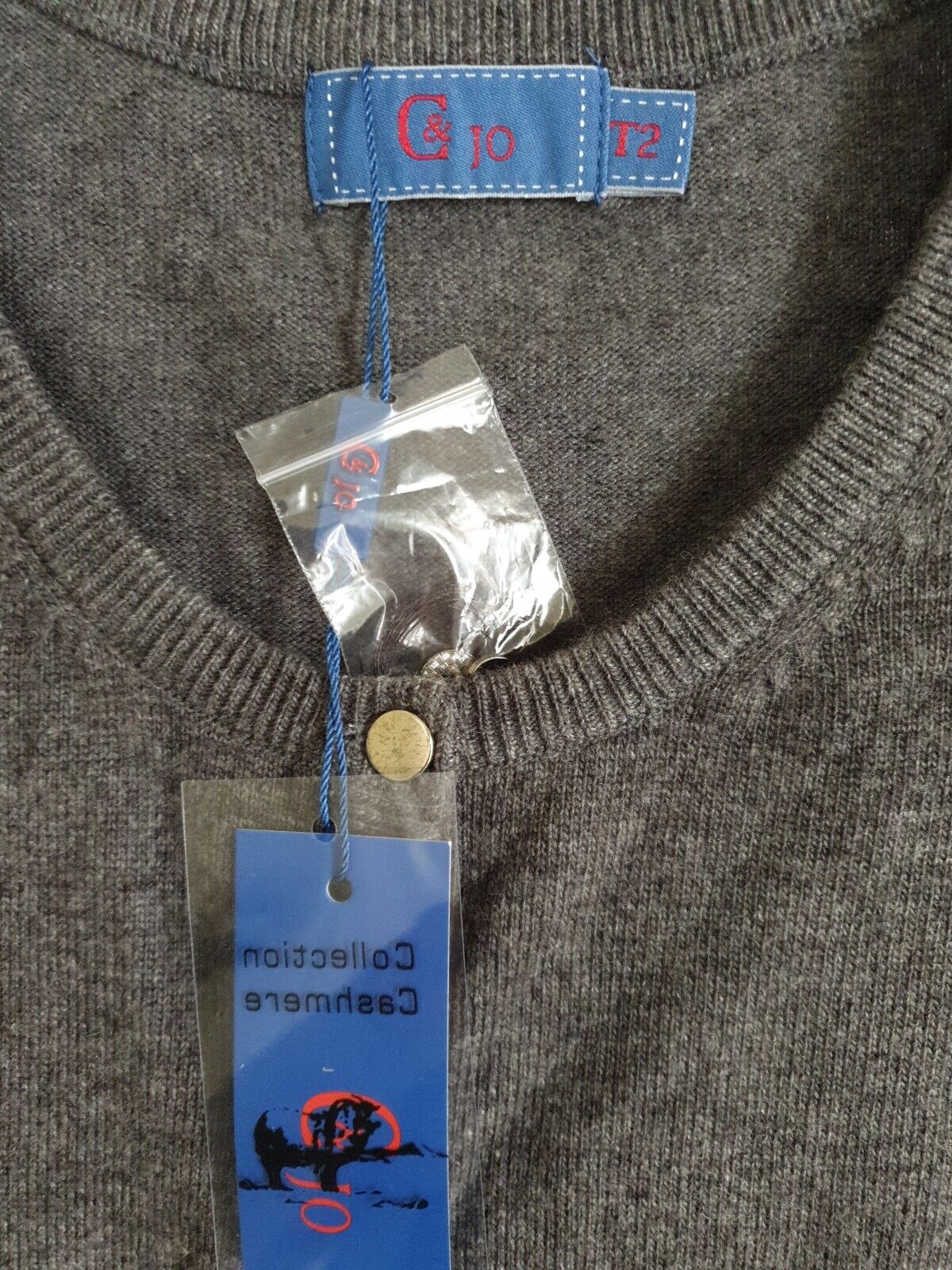 C & Jo Grey Cardigan Wolf Size 10 Ref G1