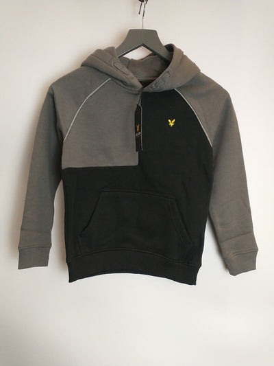 Lyle & Scott Junior Kids - Black / Grey. UK 8/9 Years **** Ref V64