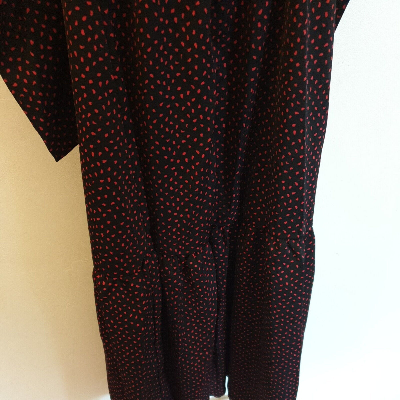 AX Paris Black Printed Frill Hem Midi Dress Size6****Ref V4