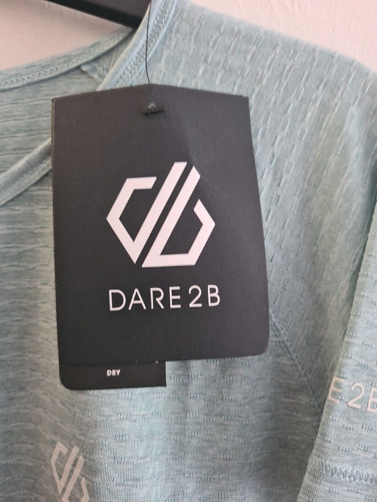 Dare2B Laura Whitmore Defy Tee Cameo Green Size 14 BNWT Ref****V500