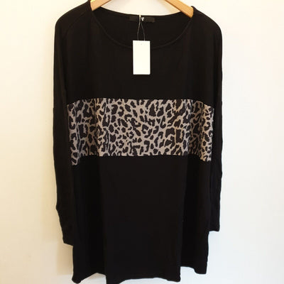 Womens Black Mono Print Top. UK Size 8 ****Ref V226