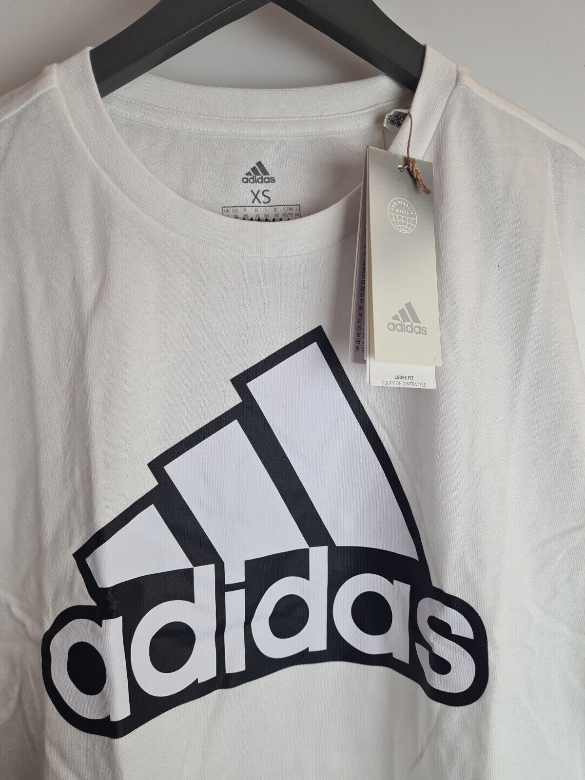 Adidas Essentials Logo Boxy White T-Shirt Size XSmall **** V87