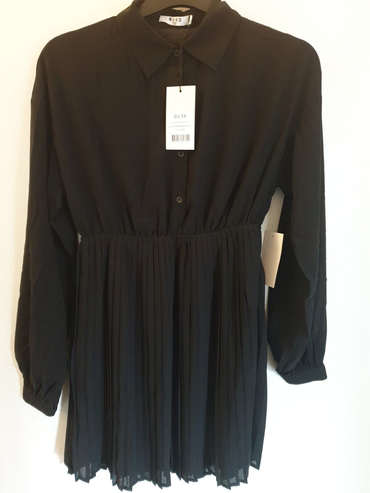 NA-KD Pleated Mini Dress Black EU34 8 ****Ref V555