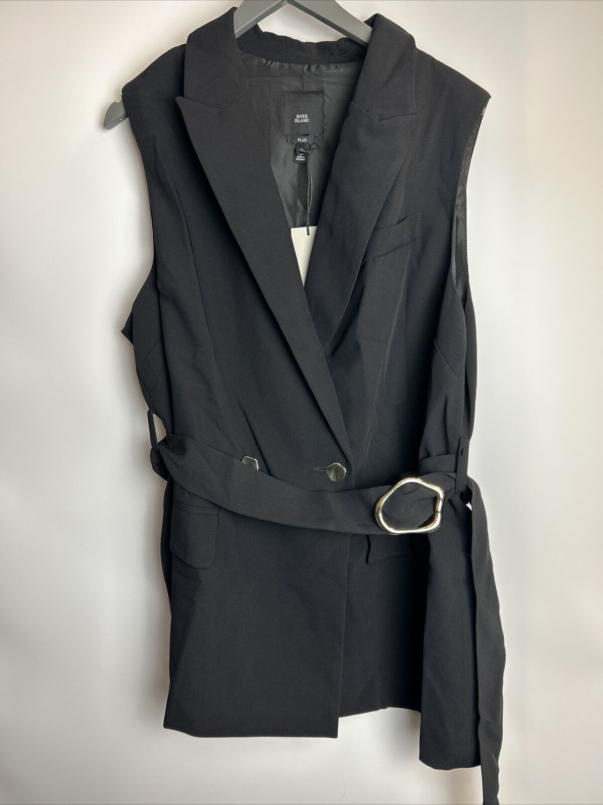 River Island Plus Black Eco Couture Sleeveless Blazer UK 22****Ref V354