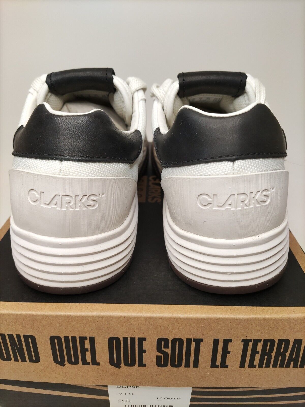 Clarks Cica Youth Trainers. Off White Suede. Wide Fit. UK 4.5. ****VS1