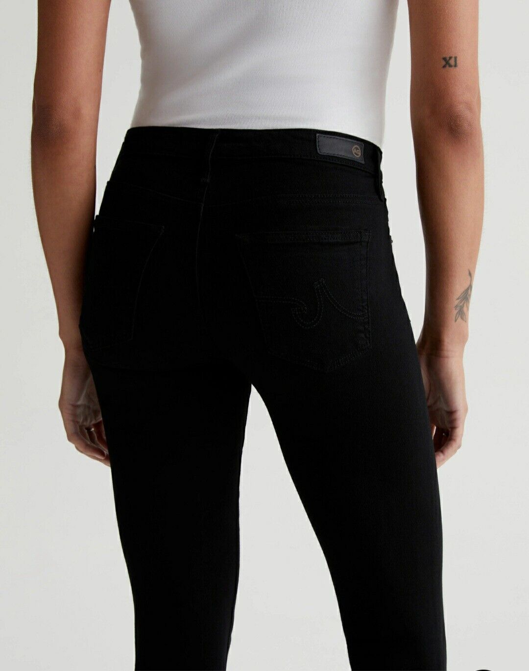 AG Black Leggings Ankle Super Skinny Size 30****Ref V549