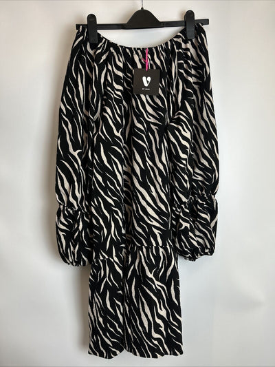 Womens Animal Print Dress - Black. UK 16 **** Ref V518