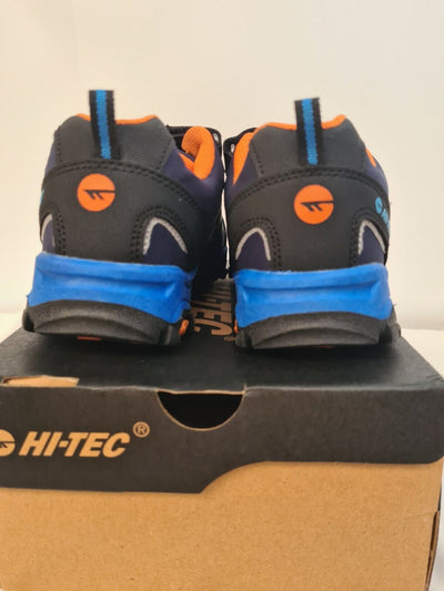 Hi-Tec Blackout Low JR Hicking Trainers Size UK 1 **** VS1