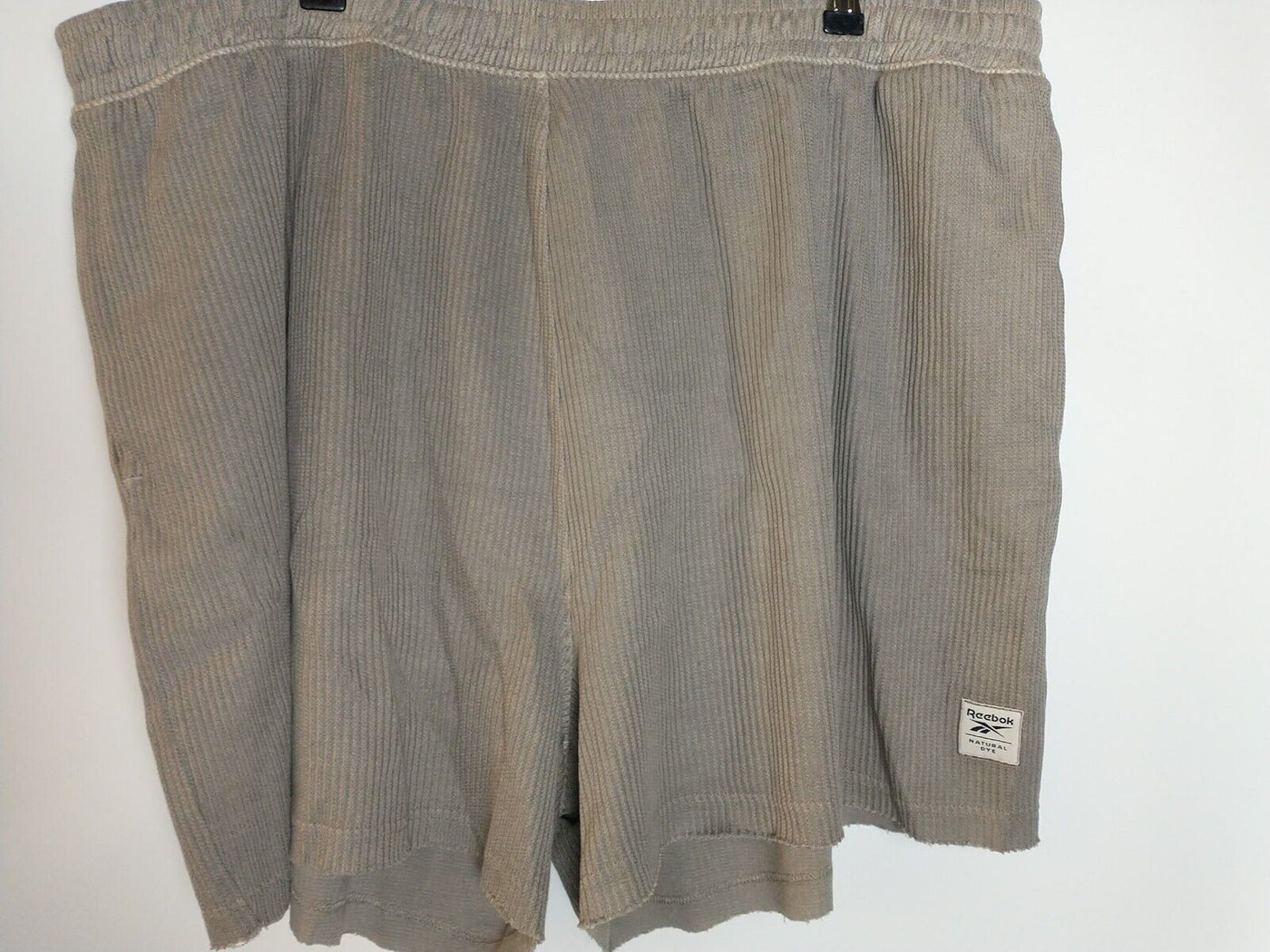 Reebok Plus Natural Dye Waffle Grey Shorts Size 3X/26-28 **** V146