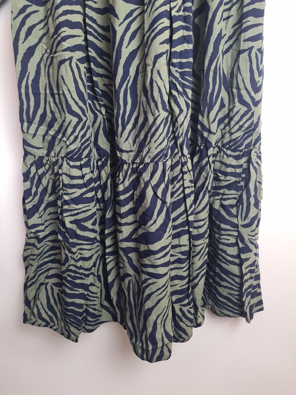 Womens Green Zebra Print Long Sleeve Tiered Midi Dress Size 18 **** V269