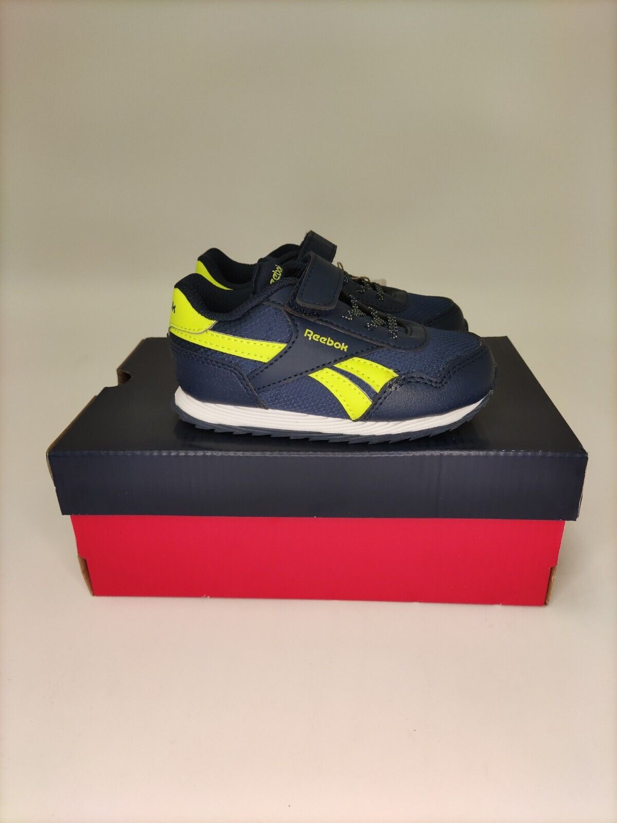 Reebok Royal Classic Jog 3.0 1V Infant Trainers Size UK 5.5 **** VS2