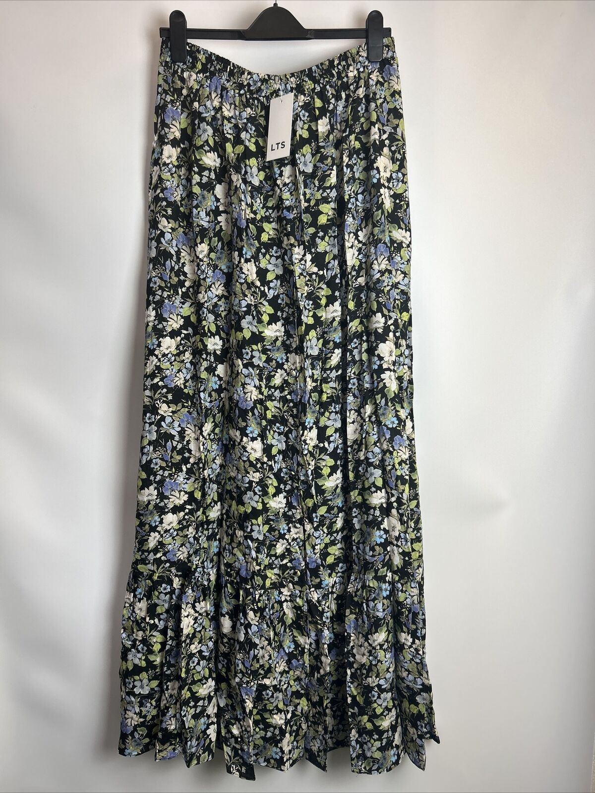 LTS Skirt - Black/Blue Floral. UK 14 **** Ref V520