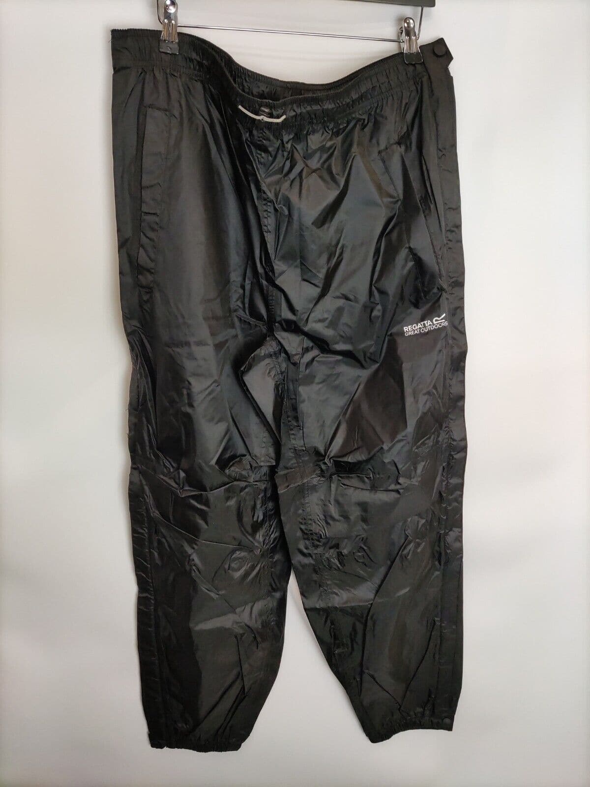 Regatta Active Packaway Over Trouser. Black. UK L. ****Ref V36