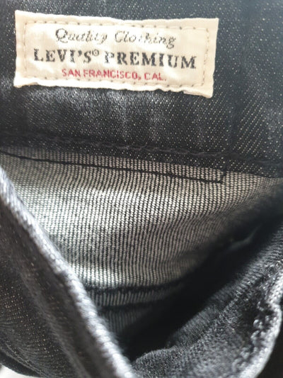 Levi's 724 High Rise Straight Jean- Grey. W27xL32.