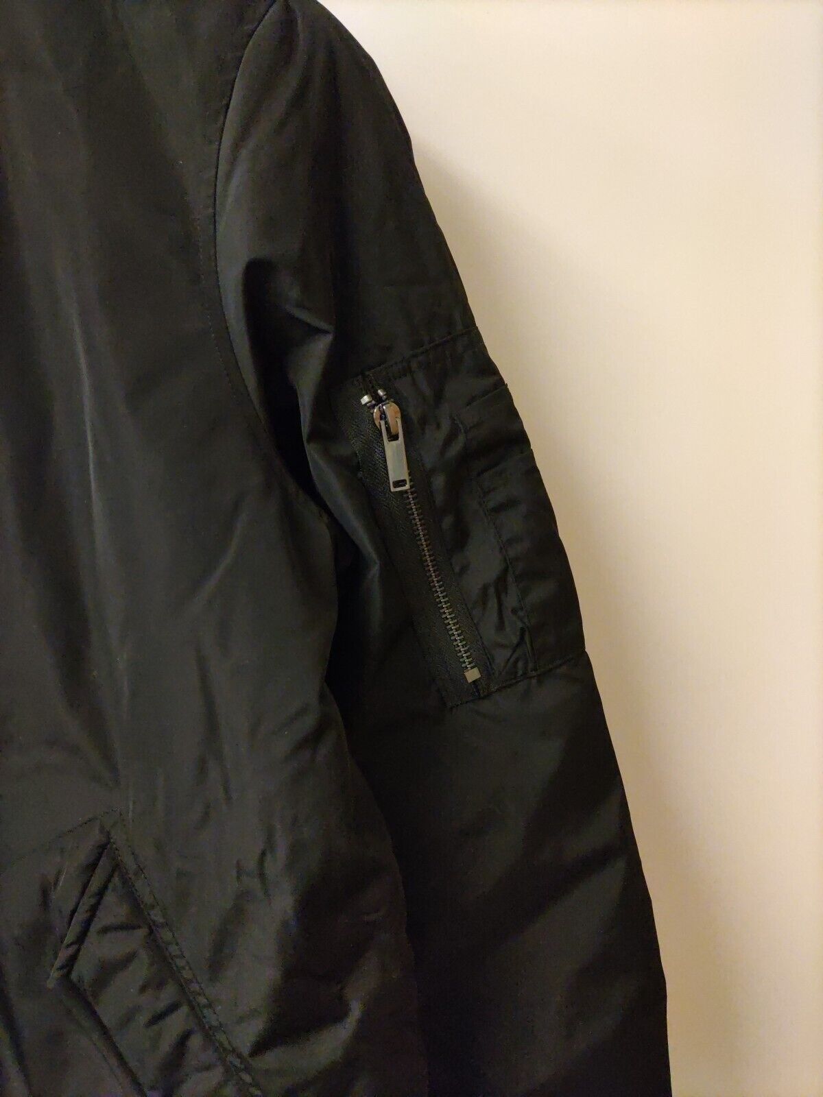 Womens Hooded Bomber Jacket. Black. UK Size 8.