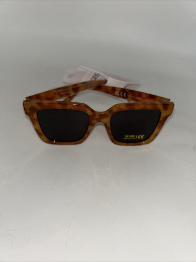 Pieces Oversized Square Sunglasses - Amber Brown. UK One Size **** Ref V200