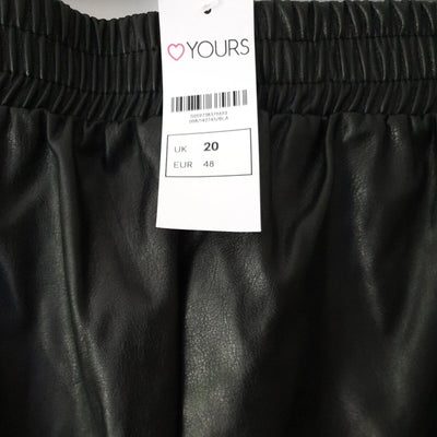 Yours Black PU Trousers waistband Size 20****Ref V26