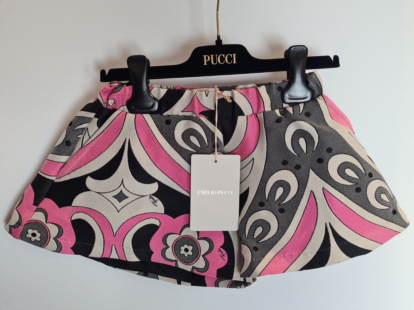 Emilio Pucci Black, Pink & Beige Pattern Shorts Kids Size 2 Years **** VH6