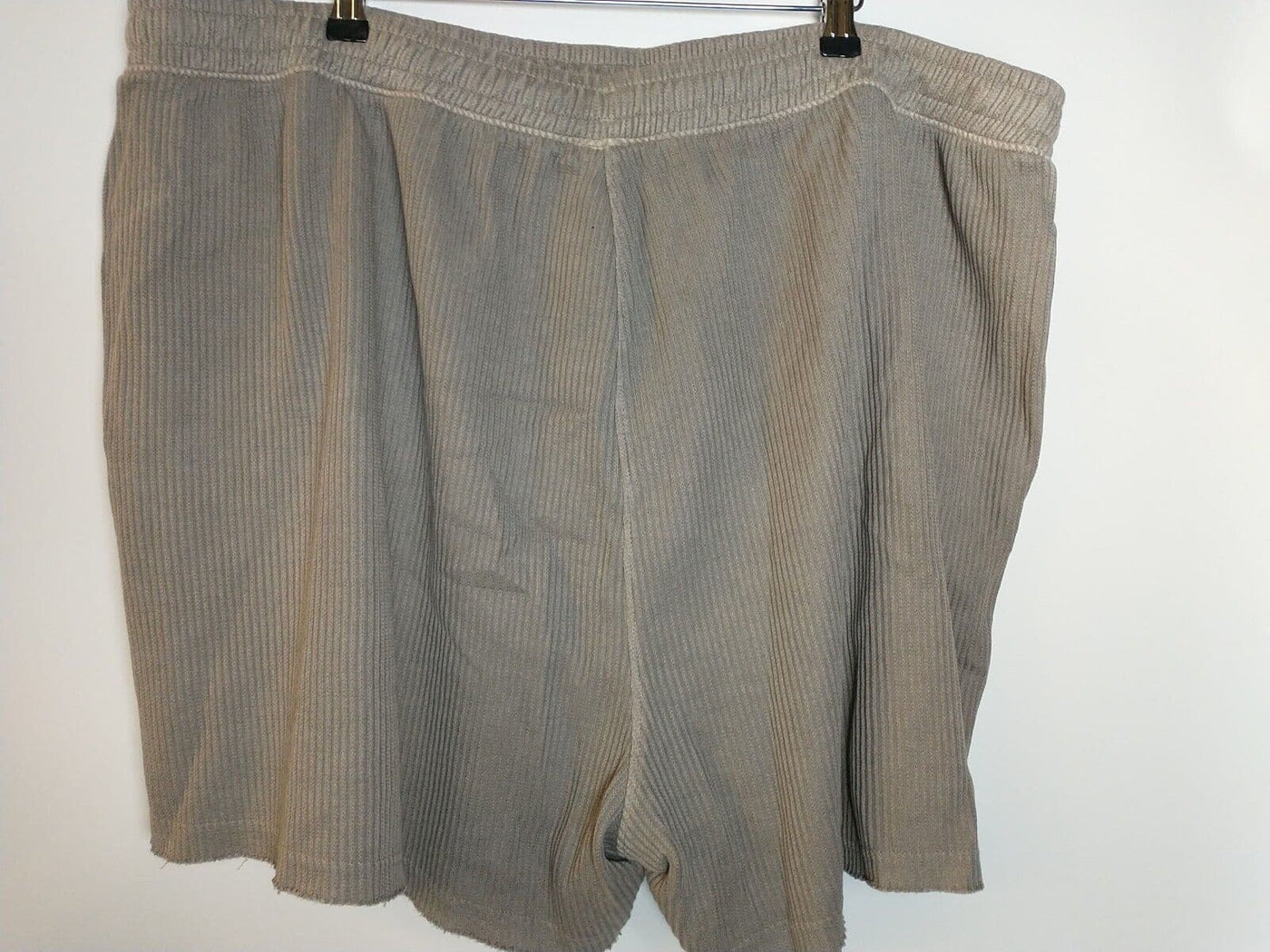 Reebok Plus Natural Dye Waffle Grey Shorts Size 3X/26-28 **** V146